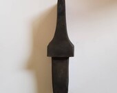 Blacksmiths hardy cut off tool