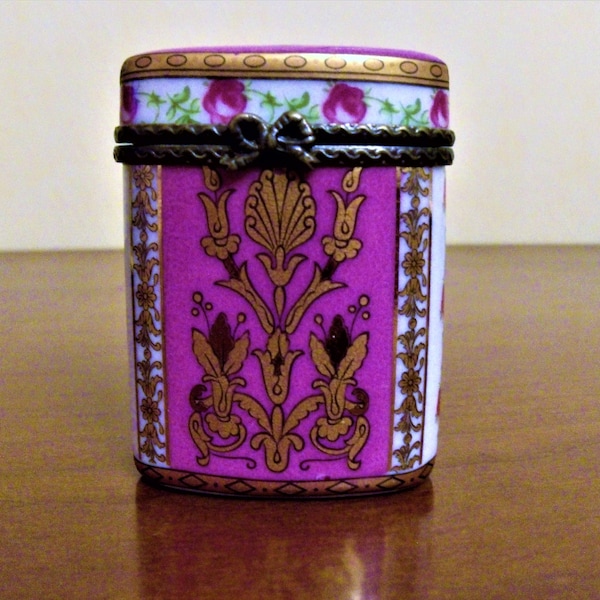 Boite en porcelaine fine de collection rose fushia et or pour décoration d'intérieur