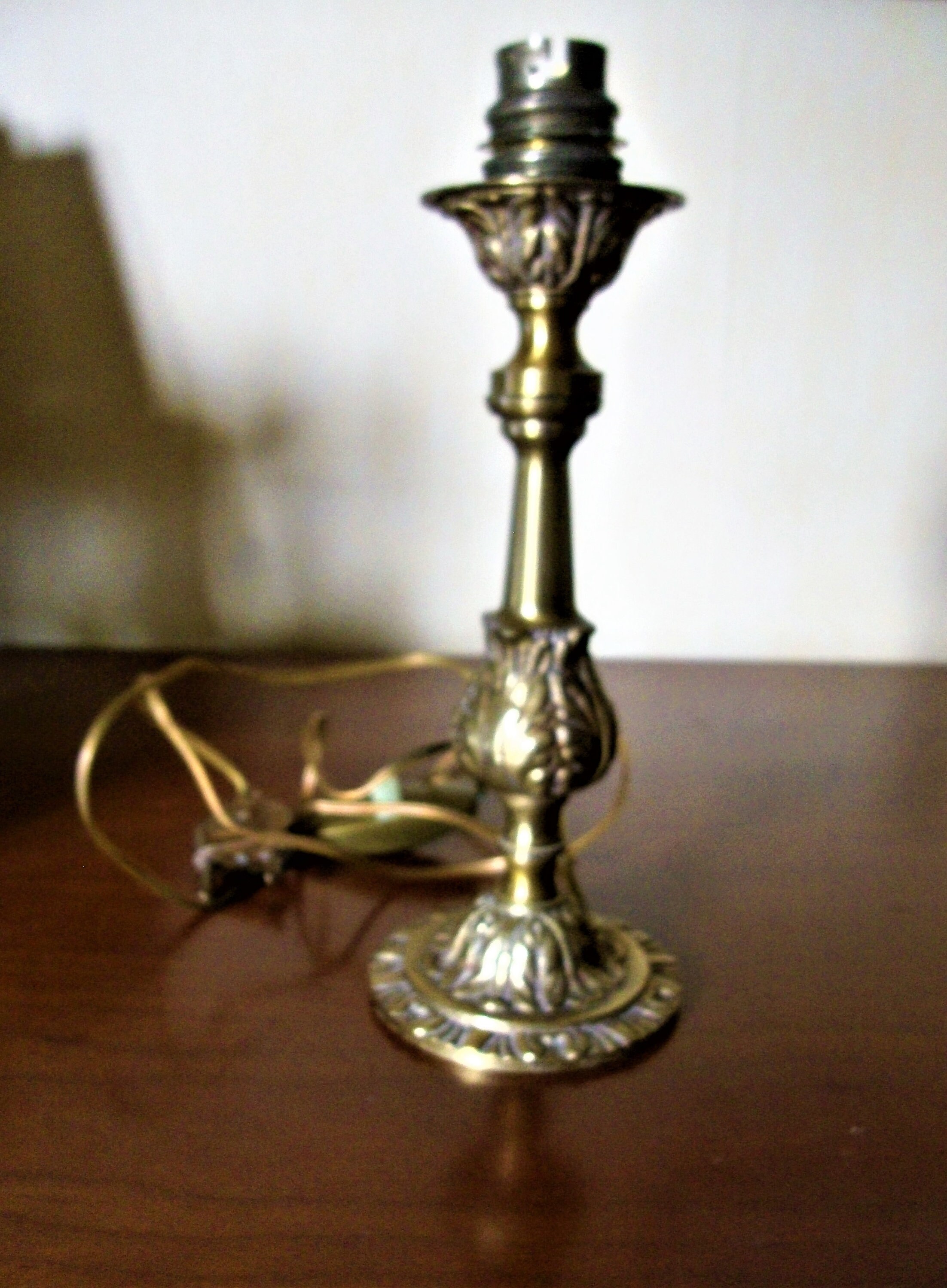 Lampe en Bronze Feuilles d'acanthe