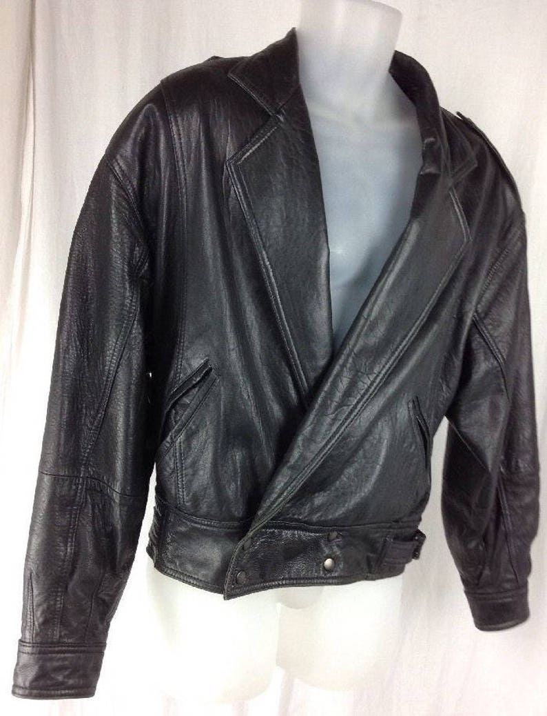 Vintage 80s Andrew Marc Mens Size S Small Black Soft Leather Short V Neck Blazer Style Motorcycle Jacket Snap Closure Fully Lined