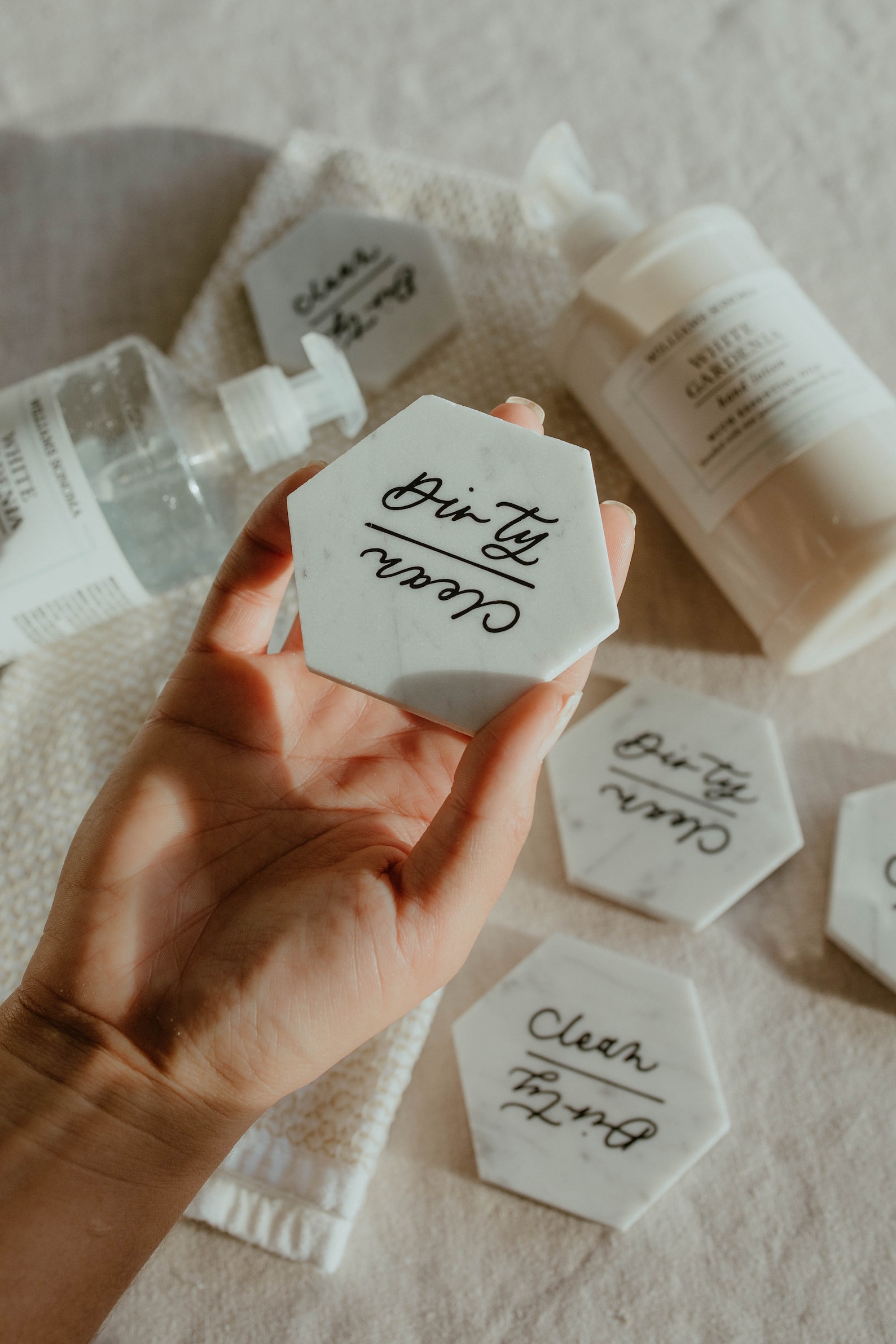 Hand Lettered Marble Dishwasher Magnet Sign: Clean Dirty Indicator