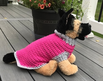 Suéter de crochet para perro: Suéter rosa y gris para perros pequeños.