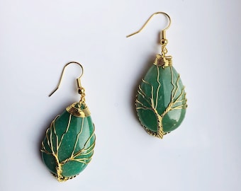 Jade Stein Baum des Lebens Ohrringe.Green/Pink Teardrop Pendant.Gold Baum des Lebens.Boho Jewelry.Wire Wrap Schmuck. Birthstone Geschenk für sie