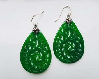 Vintage Carved Jade Earrings.Natural Green Jade Earrings.Sterling Silver Jade Earrings.Teardrop Dangle Earrings.Chinese Jade Emerald