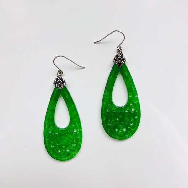 Big Green Jade Teardrop Earrings.Carved Jade Drop Earrings.Vintage Silver Jade Earrings.Laced Dangle Earrings.Chinese Jade Emerald Jewelry