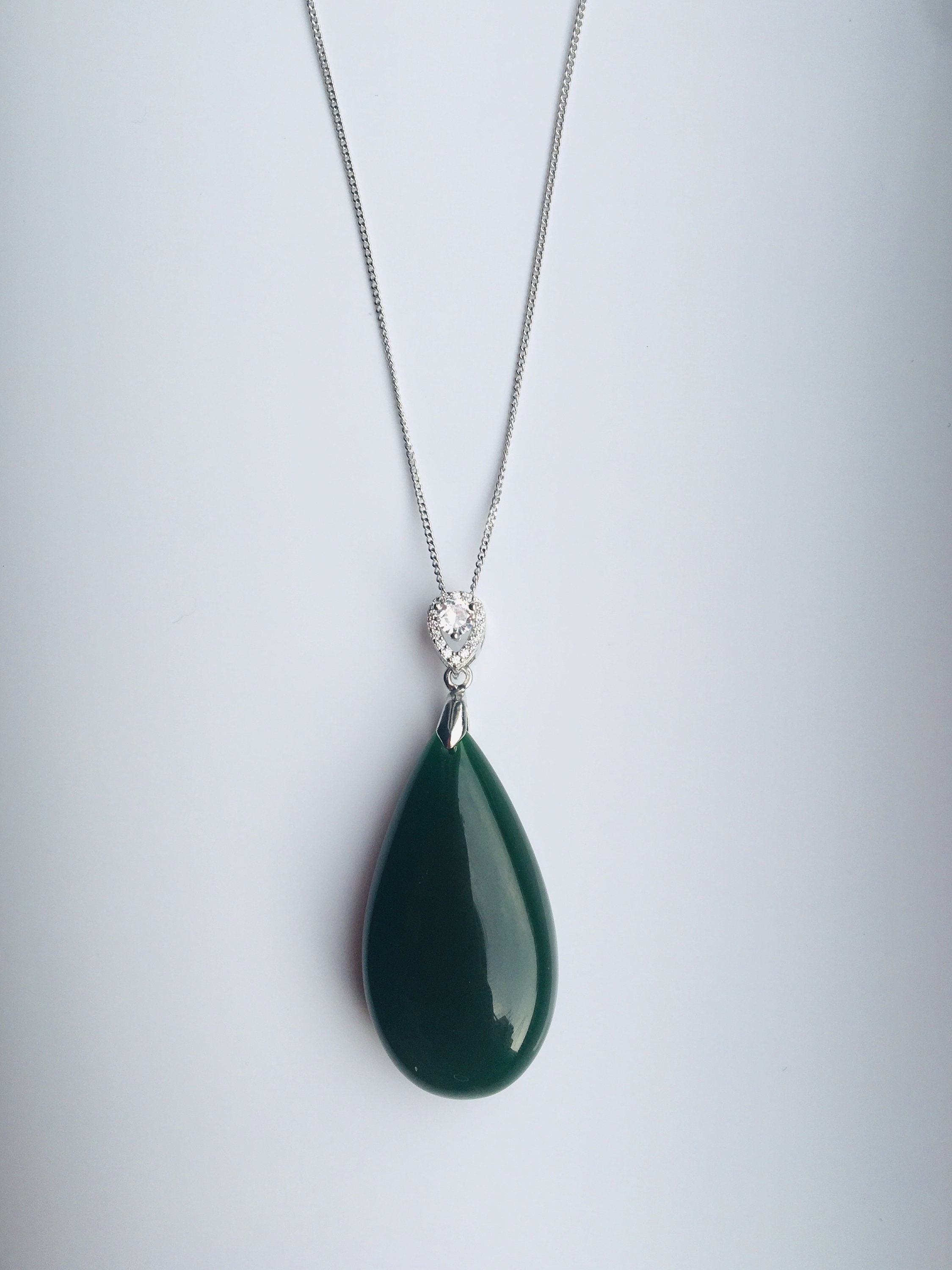 Mineral Green Jade Genuine Stone Bent Oval Pendant Necklace