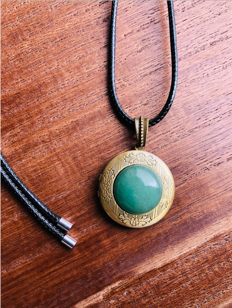 Titan Stahl Herren Halskette.Grüner Jade Anhänger für Männer.Bilderrahmen Foto Medette Anhänger. Lange Echte Nephrit Jade Schmuck.Geschenk für ihn Bild 6