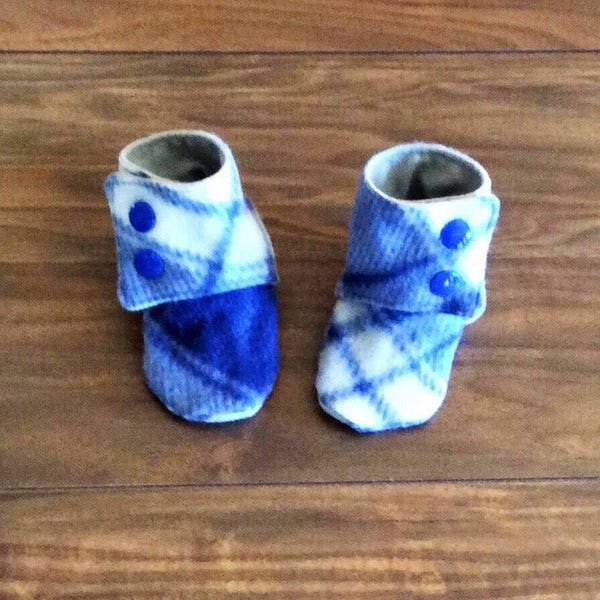 Infant Fleece Stay on Booties, Flannel lined Booties, Blue and Gray Plaid