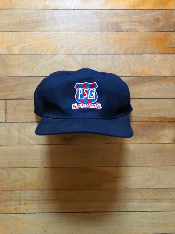 Paris saint-Germain soccer hat