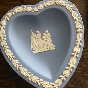 Wedgwood Blue Jasperware Heart Shaped Plate, The Procession Pin Tray, 4 muses, Blue jasperwear, heart tray