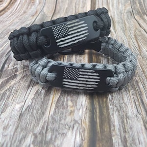 Men&#39;s Paracord Distressed American Flag bracelet, USA, Patriotic, We the people, gifts for men, paracord, adjustable, veteran, service
