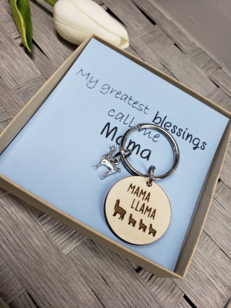Download Mama llama keychain daddy llama mommy shark keychain gift ...