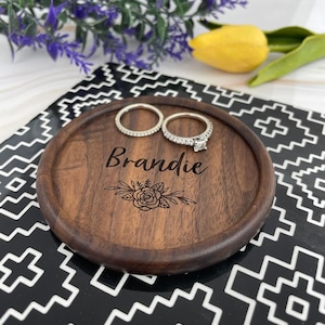 Custom Name Jewelry Dish, Bridal Party Gift, Wedding Day, Bridesmaids, Friend, Daughter, Birthday Gift, Mother's Day, Anniversary, Christmas