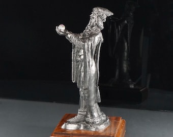 Michael Ricker 8.5” Pewter Wizard Figurine /  Vintage home decor