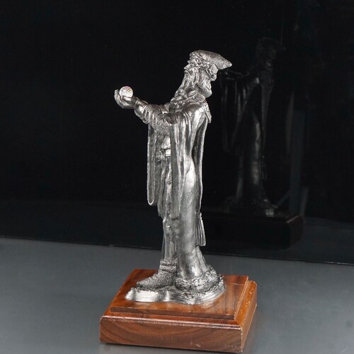 Michael Ricker pewter Wizard figurine 8.5” shops / Vintage home decor
