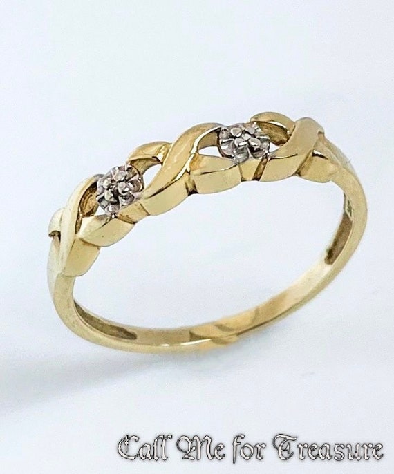 Solid 10K Gold Ring Size 7 / Vintage Gold Jewelry