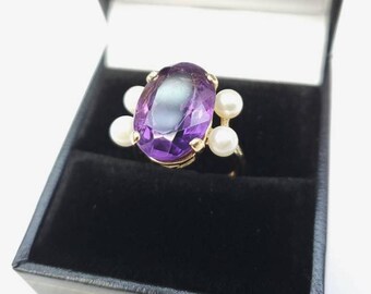 14K Gold Amethyst And Pearls Cocktail Ring Size 5.5