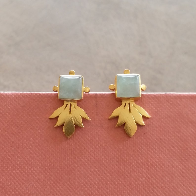 Push Back Earrings Jewelry Gift For Her Gold Leaf Stud Earrings Womens Earrings Grapes Aventurine Studs Minimalist Jewelry