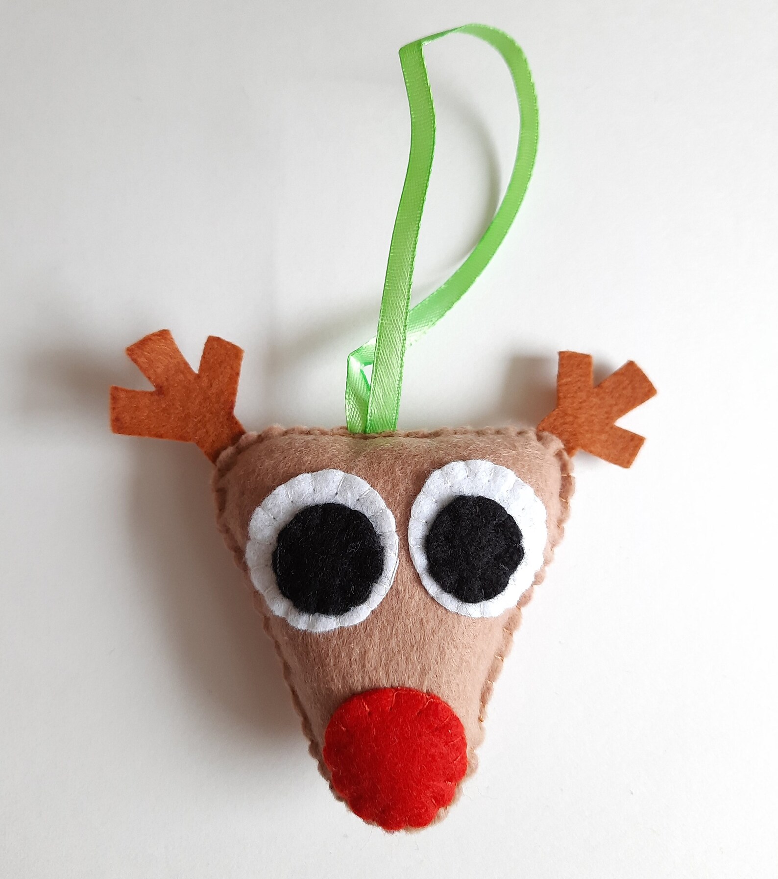 Felt Reindeer Sewing pattern PDF Easy Rudolph the deer | Etsy