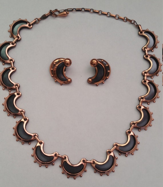 Vintage Renoir Signed Copper Earrings Clip-On and Necklace Set Copper Design 18 Inch Necklace
