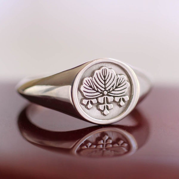 Family Crest Signet Ring, Japanese Mens Rings, Family Crest Rings, Family Rings, Family Signet Ring, Clan Rings, Wax Seal Ring, Crest Ring