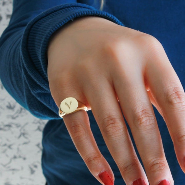 Initial Engraved Signet Ring, Custom Signet Ring, Gold Signet Ring, Initial Signet Ring, Silver Signet Ring, Gold Signet Ring Womens, Signet