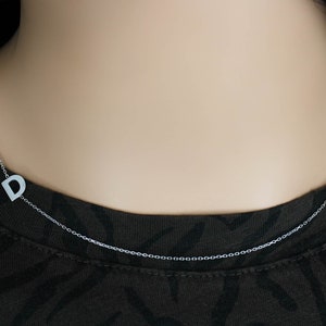 Colar com inicial em ouro branco, colar com inicial, colar com letras, colar de ouro personalizado, colar com inicial personalizada, colar com inicial em ouro