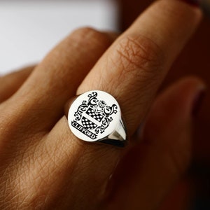 Signet Rings Family Crest, English Family Coat of Arms Signet Ring, Custom Mens Signet Ring, Family Crest Signet Ring, Custom Signet Ring