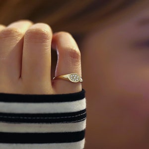 Diamond Pinky Ring, Diamond Signet Ring, Pinky Diamond Ring, Signet Diamond Ring, Diamond Pinky Ring Ladies, Pinky Ring Gold Womens