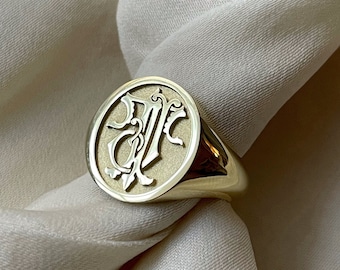 Custom Gold Monogram Engraved Signet Ring, Gold Initial Engaved Signet Ring, Monogram Signet Ring, Custom Gold Ring, Gold Engraved Ring