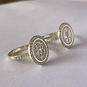 Gold Diamond Pave College Class Rings, Women's Class Ring, Gold ...