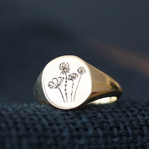 Gold Wildflower Signet Ring, Gold Flower Ring, Wildflower Signet Ring, Flower Signet Ring, Flower Ring, Birthday Gift for Myself, Self Gift