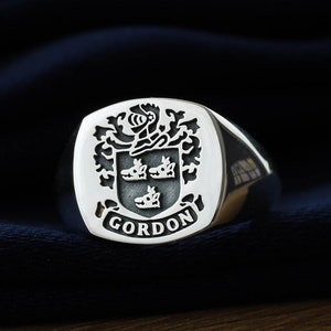 Silver Engraved Cushion Signet Ring, Custom Signet Ring, Mens Signet Ring, Heraldic Ring, Silver Ring for Men, Square Signet Ring, Mens Ring