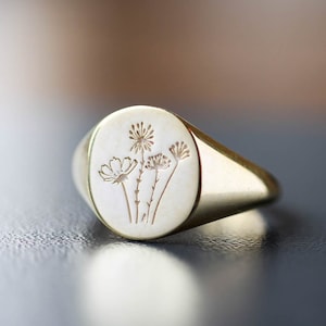 Flower Ring, Gold Wildflower Signet Ring, Floral Ring, Meaningful Jewelry, Meaningful Gifts for Her, Gifts for Her, Flower Jewelry, Signet