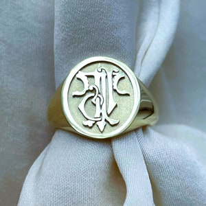 10ct Gold Custom Monogram Engraved Signet Ring, Gold Initial Engaved Signet Ring, Monogram Signet Ring, Custom Gold Ring, Gold Engraved Ring