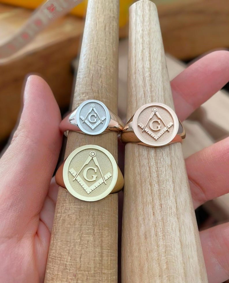 silver masonic ring - background not oxidized / gold and rose gold plated masonic ring
