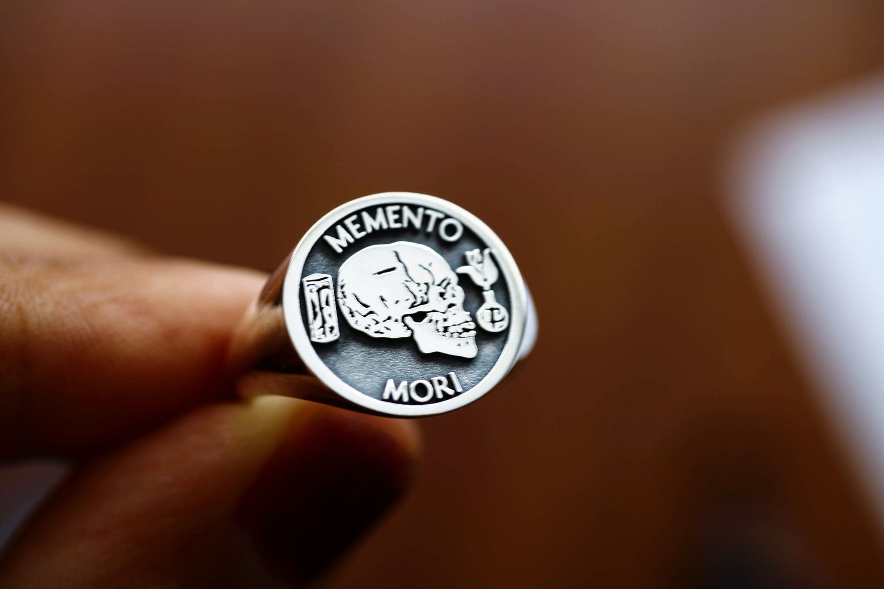 ヴィンテージ シルバー925「MEMENTO MORI」スカル シグネットリング Memento Mori Ring, Memento Mori Signet Ring, Silver Memento