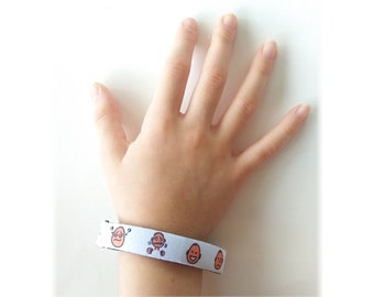 Autism visual aid, portable bracelet to help with communication.  Choose from Self Regulation/Behavior, Emotions & Needs/Wants!