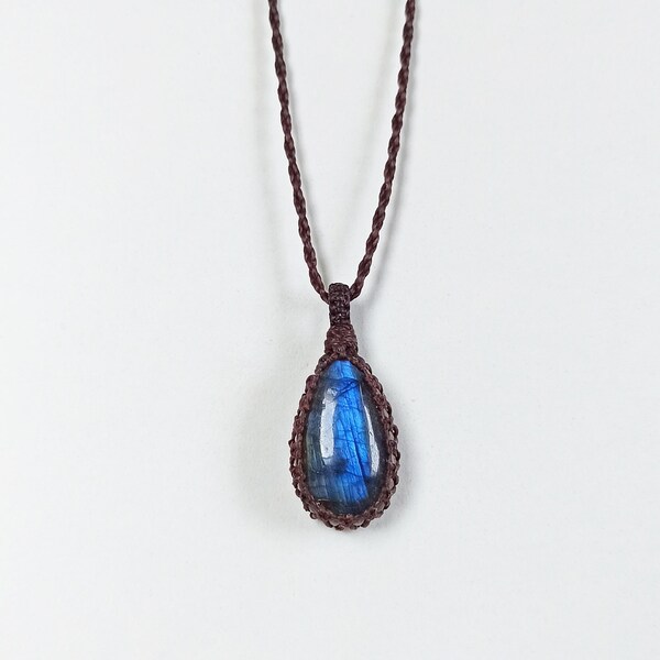 Labradorite macrame necklace / pendant - SageMacrame Hippiechic jewelry, Natural stones, one of a kind pieces