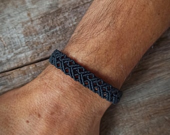 Pulsera personalizable de macramé trenzado para hombre en tonos tierra - Boho vibes