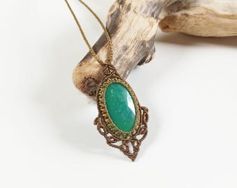 Chrysoprase macrame necklace / pendant - SageMacrame Hippiechic jewelry, Natural stones, one of a kind pieces