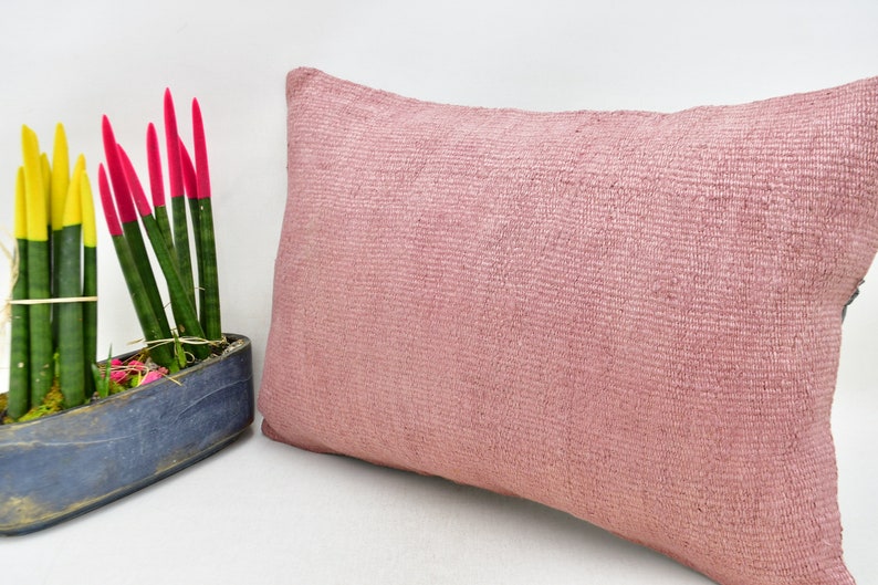 Kilim Pillow 16x24 pillow cover No 3260 Pink Vintage Pillow Lumbar Pillow Outdoor Pillow Cover Throw Pillow Oriental kilim pillow