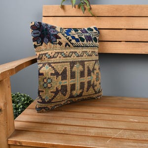 Vintage Pillow, Vintage Kilim Throw Pillow, 14x14 Throw Kilim Pillow, Turkish Kilim Pillow, Blue Cushion Case, Patchwork Pillow, Rug Pillow