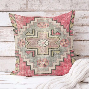 Antique Patterned Pillow, Throw Pillow Cover, Personalized Gift Pillow, Pillow for Sofa, Decorative Gift Pillow, Kilim Pillow Covers,
