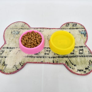 Rug Pet Mat, Dog Mat, Dog Food Pad, Green Mat, Rug Mat, Pet Lover Gift Mat, Pet Gift Pad, Non Slip Pad, Bone Design Pad, Outdoor Mat,