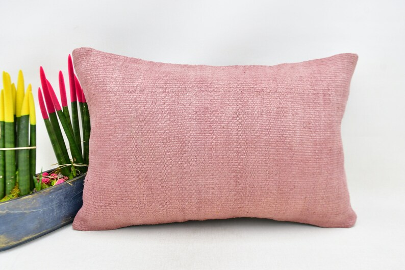 Kilim Pillow 16x24 pillow cover No 3260 Pink Vintage Pillow Lumbar Pillow Outdoor Pillow Cover Throw Pillow Oriental kilim pillow