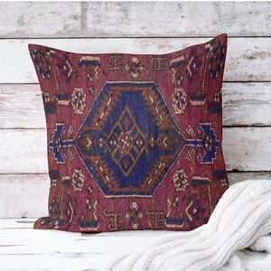 Minimalist Vintage Pillow, Turkish Kilim Pillow, Bohemian Cover, Kilim Pillow Decor, Anatolian Pillow, Floor Cushion, Kurdish Style Pillow