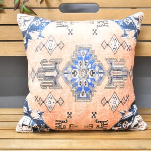 Turkish Kilim Rug Pillow, Boho Kilim Cushion Cover, Worn Rug Pillow, Vintage Kilim Pillow, Kurdish Style Pillow, Oriental Pillow