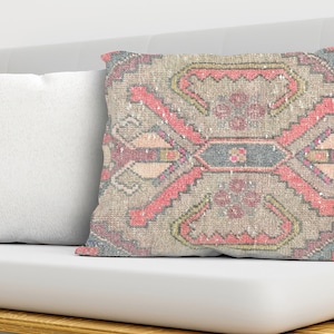 Turkish Pillow, Pillow Cover, Home Decor Pillow, Vintage Print Pillow, Rug Pillow, Indoor Pillow, Couch Case, Boho Cushion, Kilim Pillow,