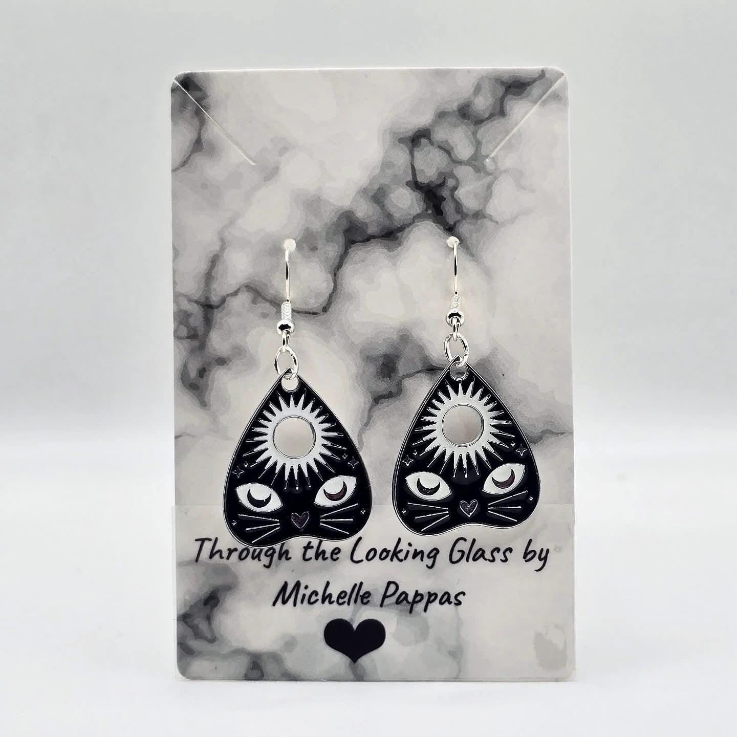 TheLookingGlass5066 - Etsy